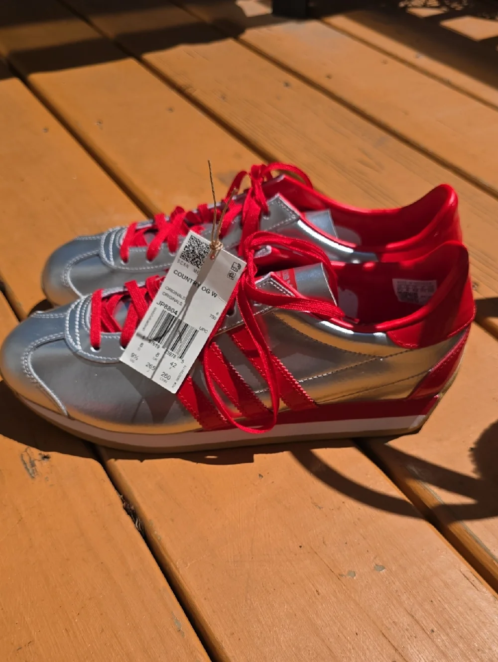 Addidas Country Og Womans Metallic & Red Sneakers - Picture 1 of 4
